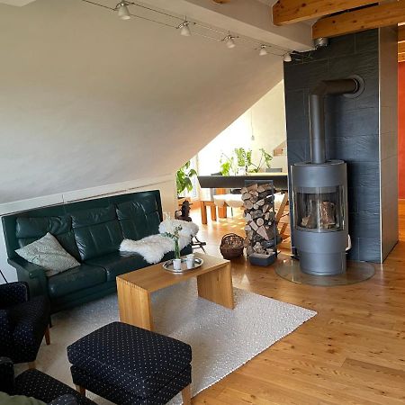 Ferienwohnung Nussbaum-Nest Hausen  Exterior photo